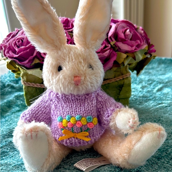 NWOT PLUSH BUNNY with Adorable Flower Purple Sweater - Picture 1 of 3